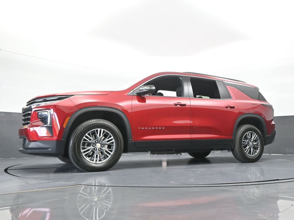 Used 2024 Chevrolet Traverse LT FWD image 59