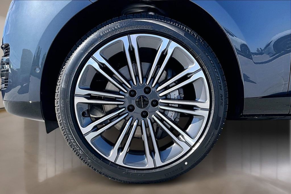 New 2026 Land Rover Range Rover SE AWD/4WD image 12