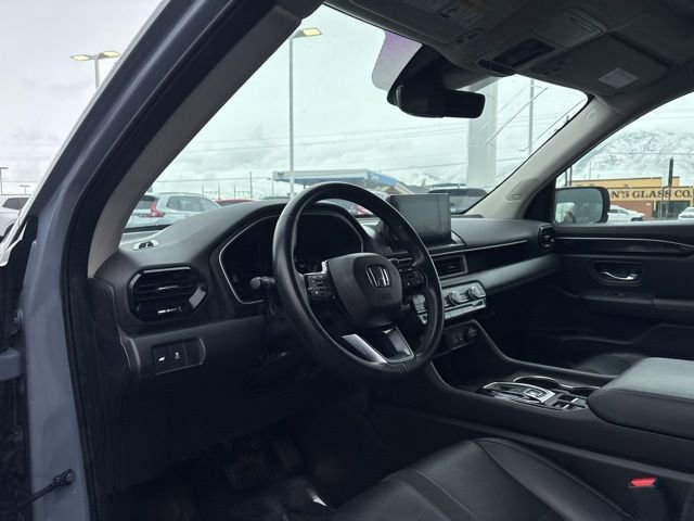 Used 2023 Honda Pilot Touring image 10