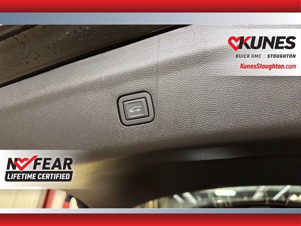 Used 2024 Buick Enclave Essence image 44