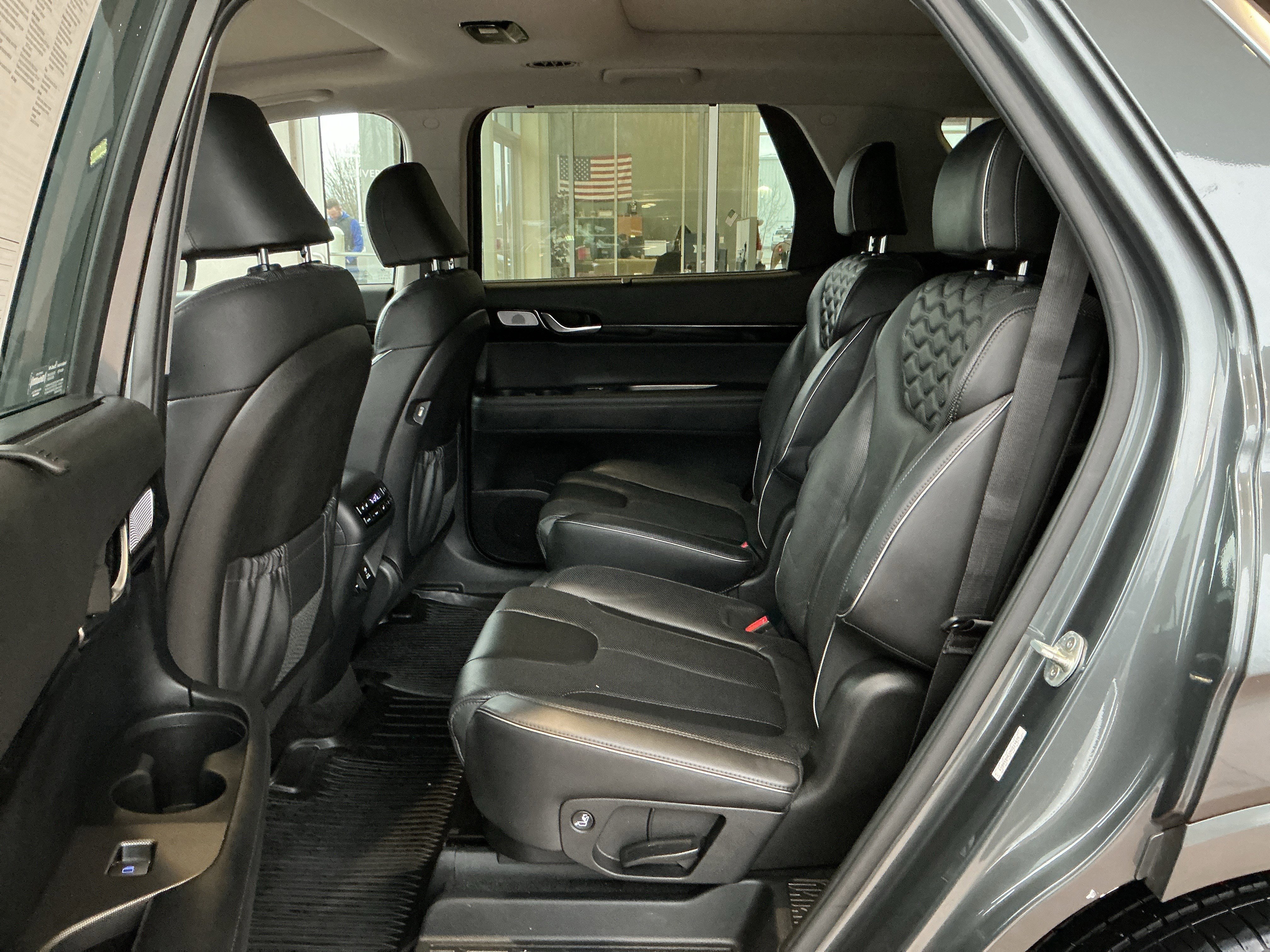 Used 2021 Hyundai Palisade Limited image 18