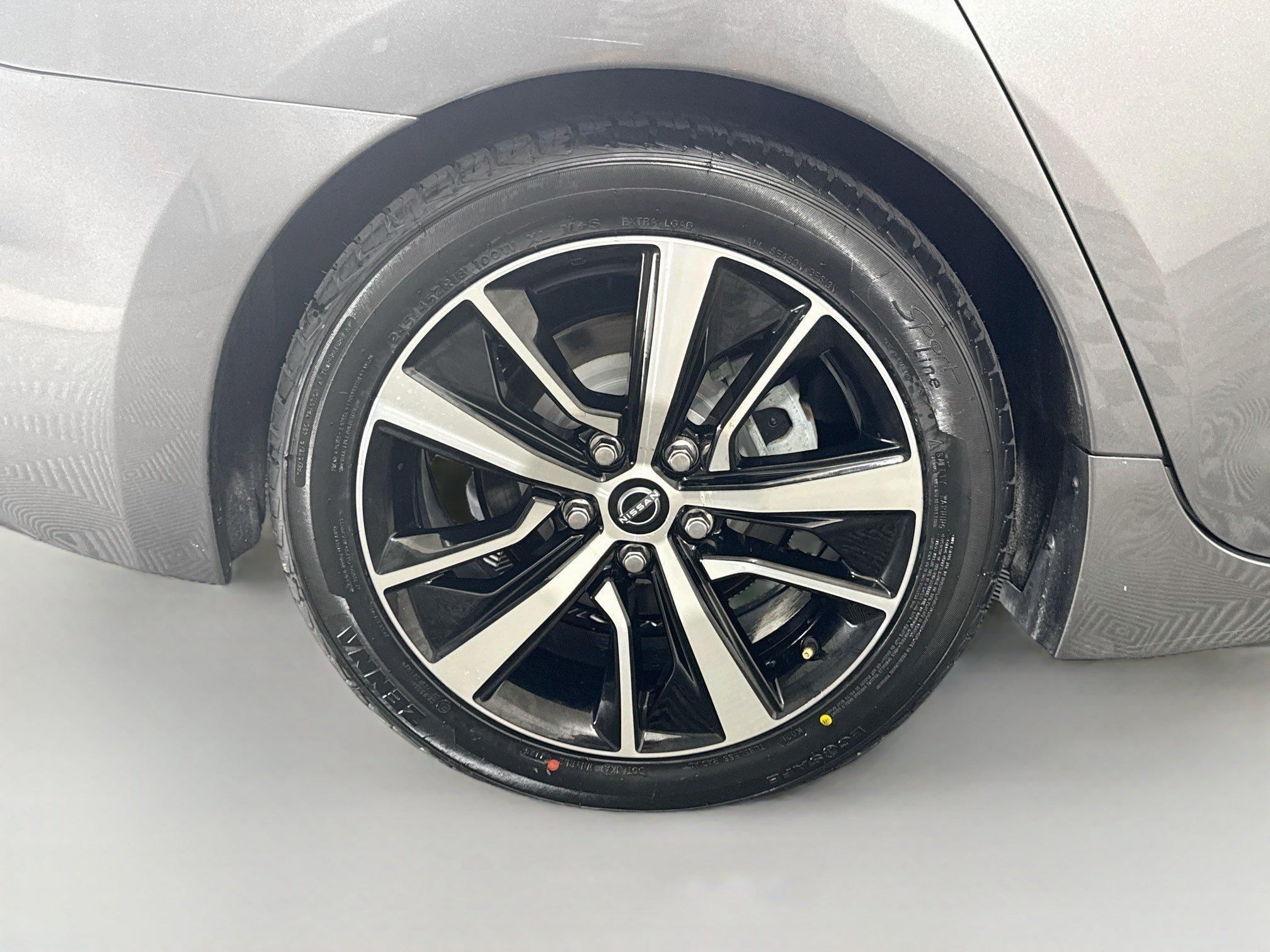 Used 2023 Nissan Maxima SV w/ Floor Mat Group FWD image 33