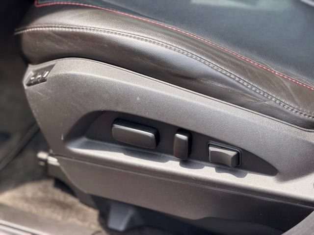 Used 2017 Chevrolet Equinox Premier w/ Enhanced Convenience Package FWD image 8