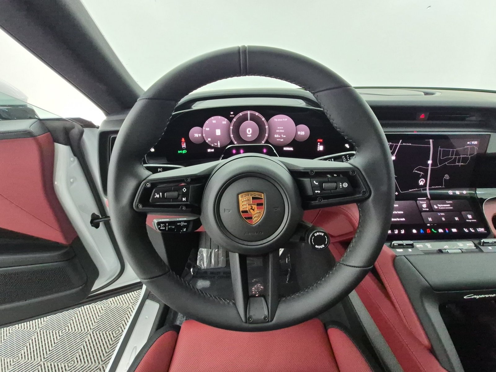 New 2026 Porsche Cayenne Electric AWD/4WD image 19