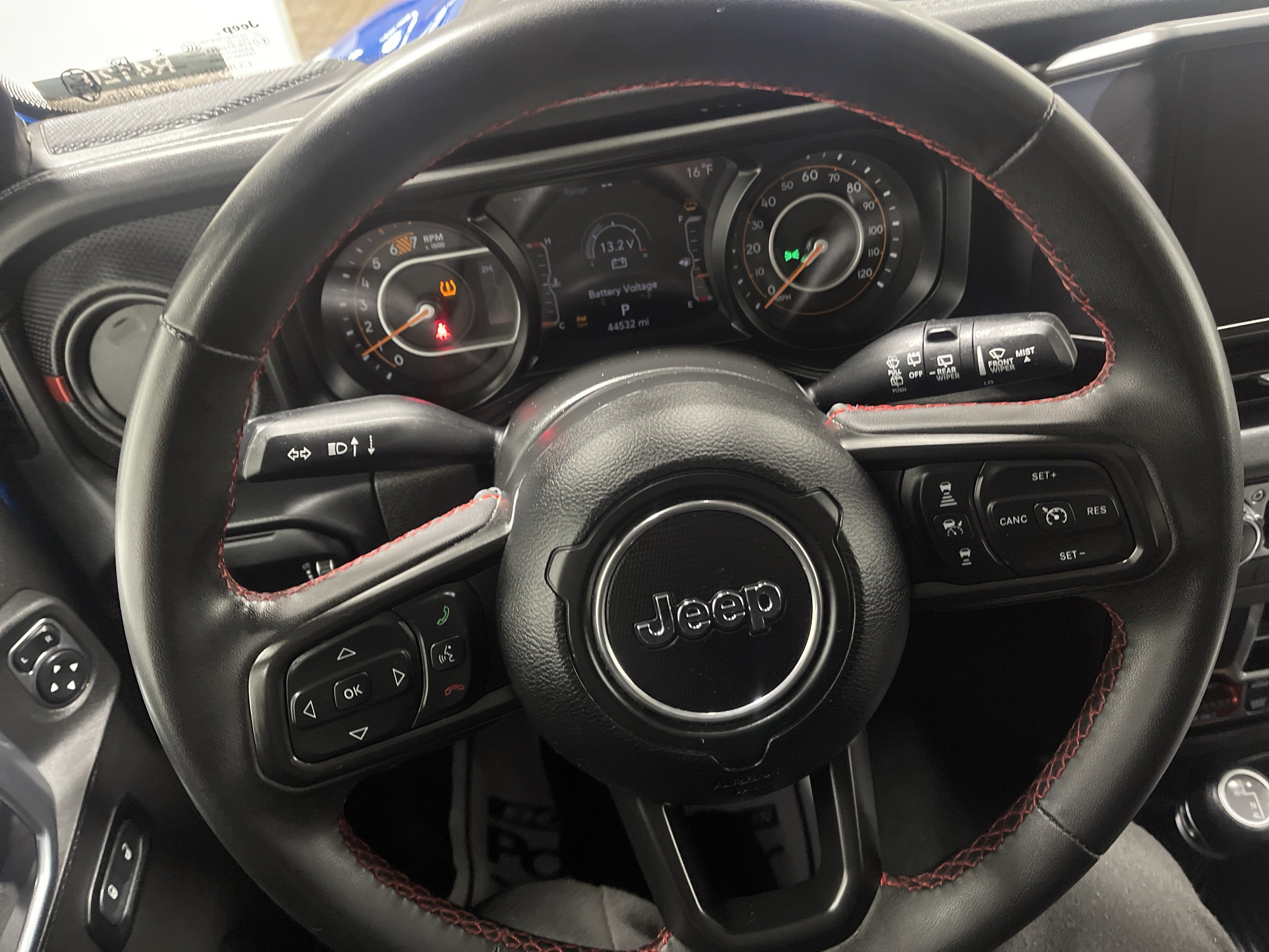 Used 2024 Jeep Wrangler Unlimited Rubicon image 31