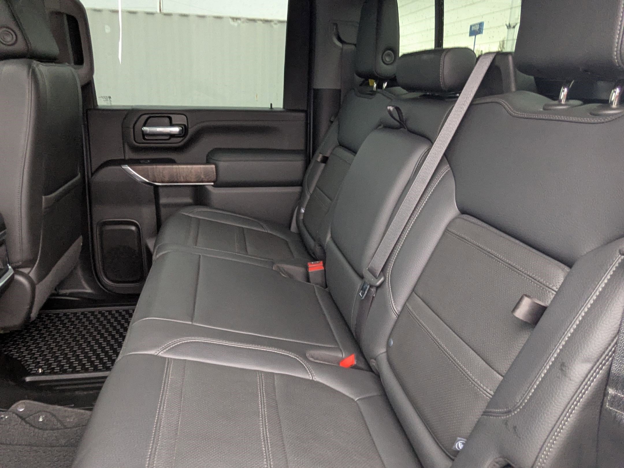 Used 2022 GMC Sierra 3500 Denali w/ Denali Ultimate Package image 34