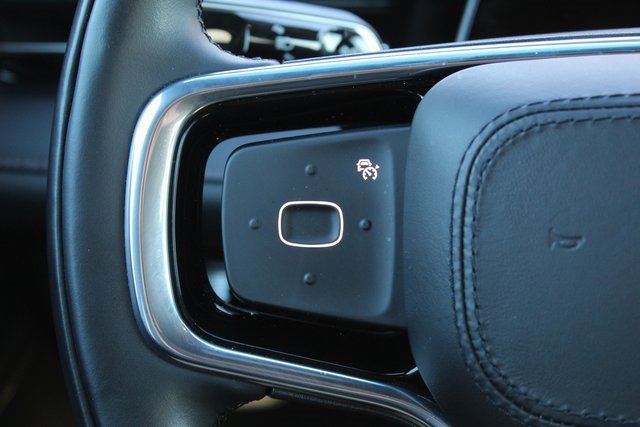 Certified 2024 Lincoln Nautilus Reserve w/ Equipment Group 202A image 20