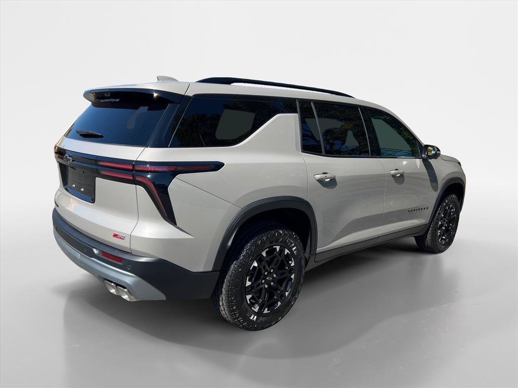 Used 2027 Chevrolet Traverse Z71 w/ Driver Confidence Package AWD/4WD image 5