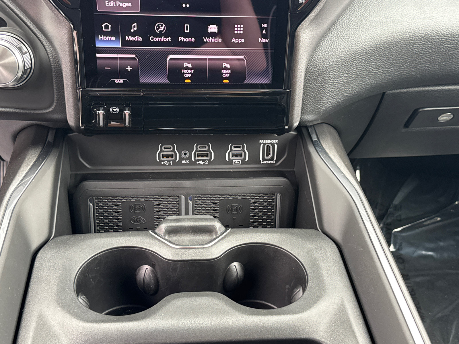 New 2026 RAM 1500 Laramie w/ Advanced Safety Group II AWD/4WD image 13