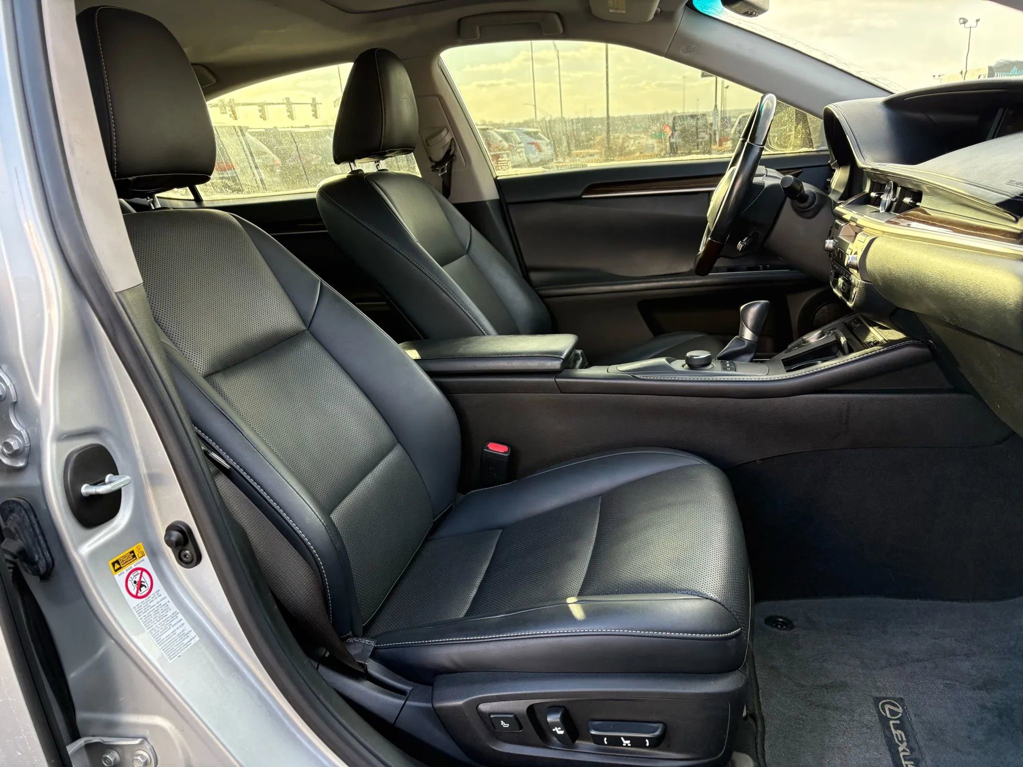 Used 2016 Lexus ES 350 ES 350 Sedan 4D image 16