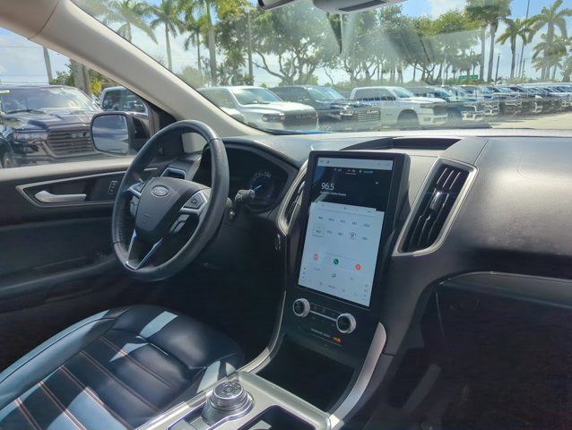 Used 2022 Ford Edge SEL w/ Sport Appearance Package image 22