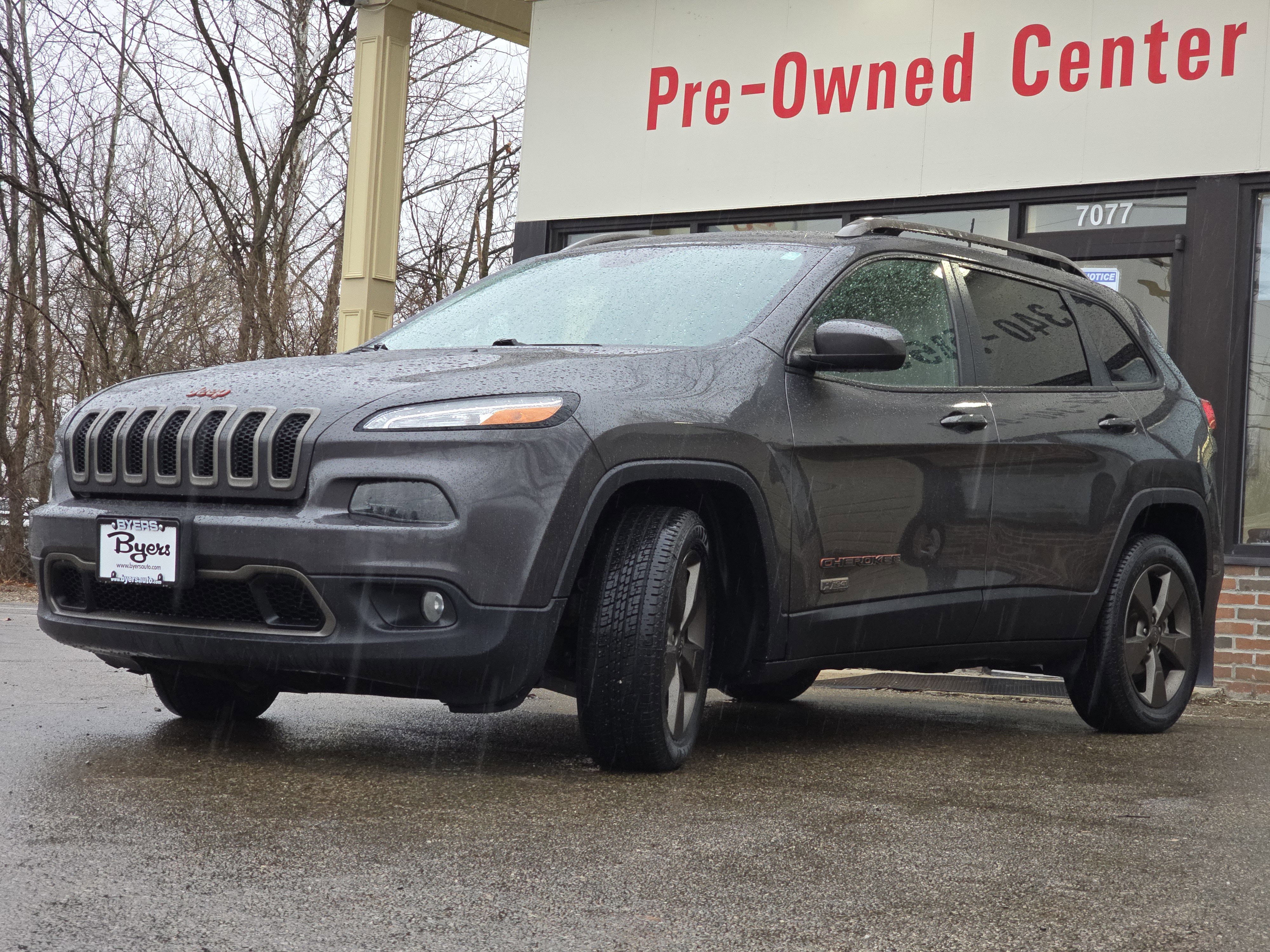 Used 2016 Jeep Cherokee 75th Anniversary image 3