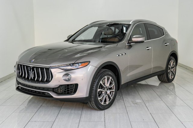 Used 2017 Maserati Levante S image 4