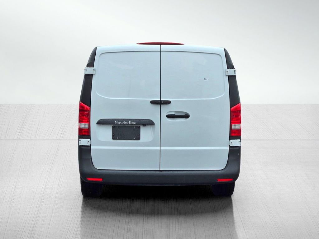 Used 2023 Mercedes-Benz Metris image 6