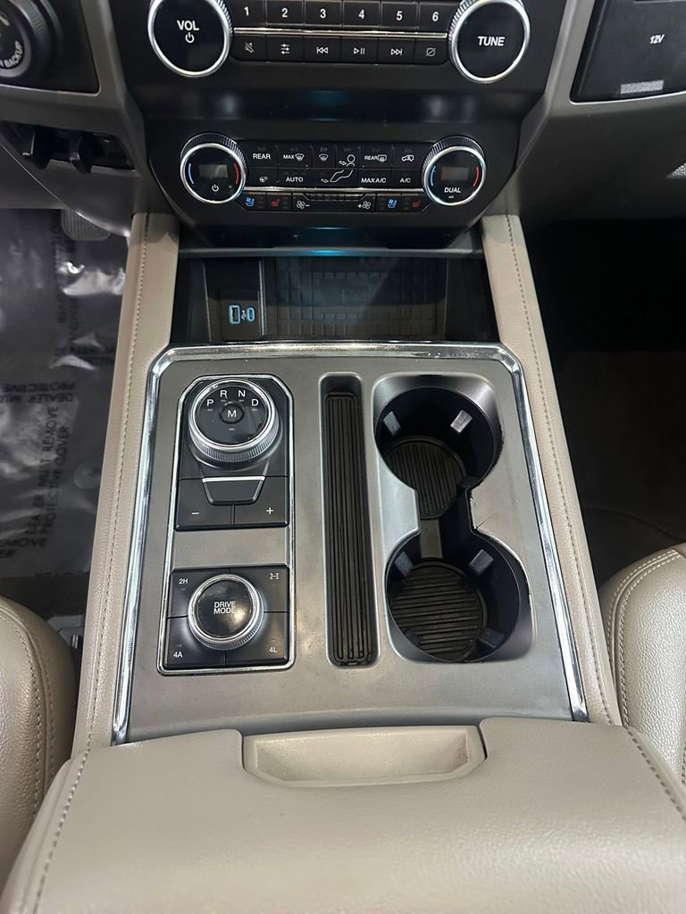 Used 2020 Ford Expedition XLT w/ Equipment Group 202A image 19