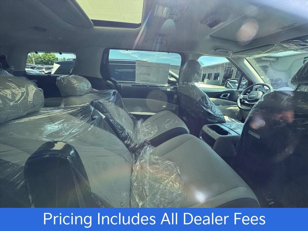 New 2026 Kia Carnival SX Prestige FWD image 4