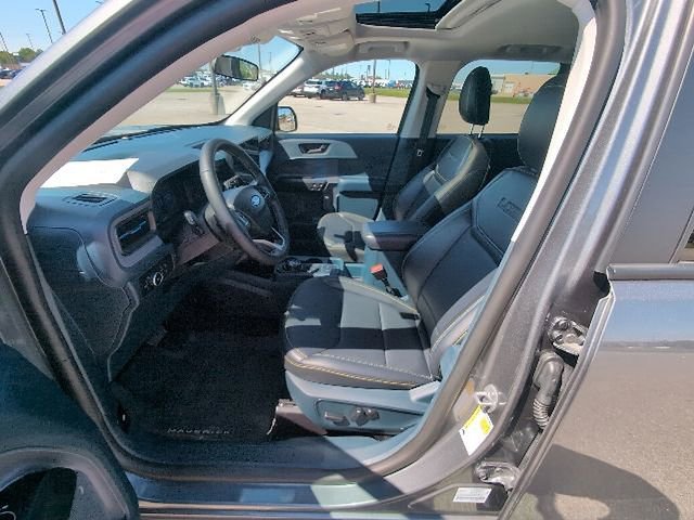 Used 2025 Ford Maverick Lobo AWD/4WD image 11