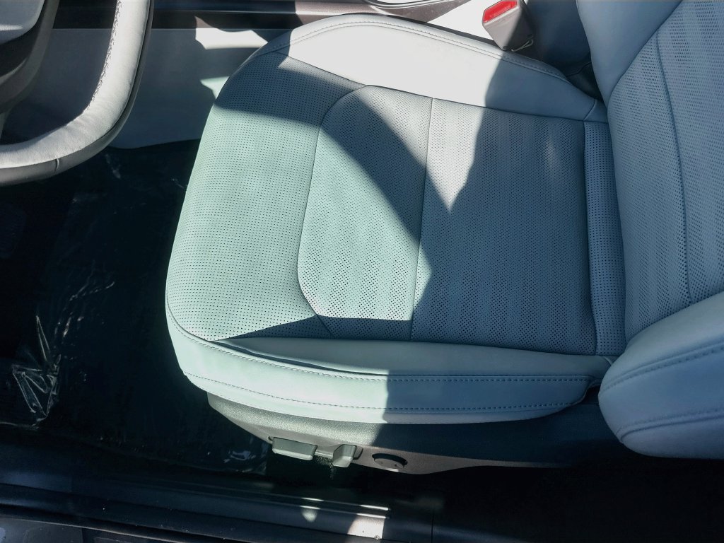 New 2027 Kia Niro FWD image 20