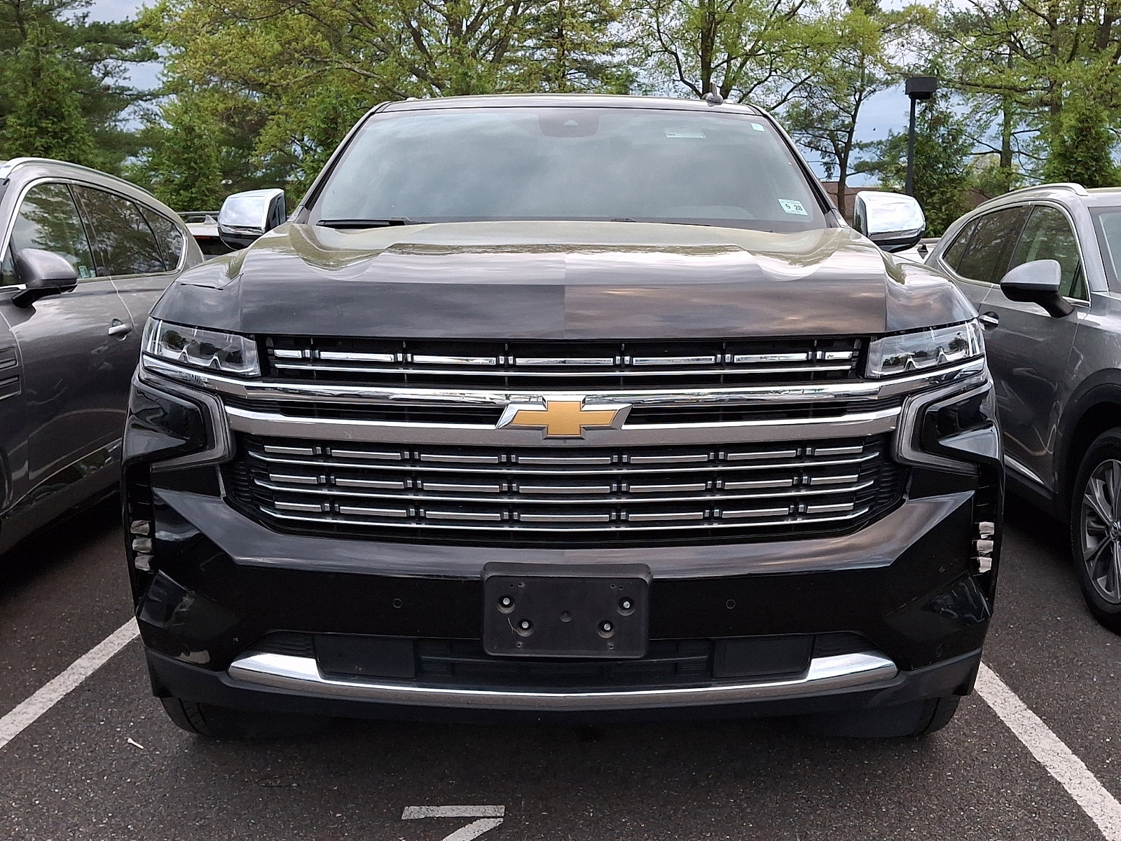 Used 2023 Chevrolet Tahoe Premier image 3