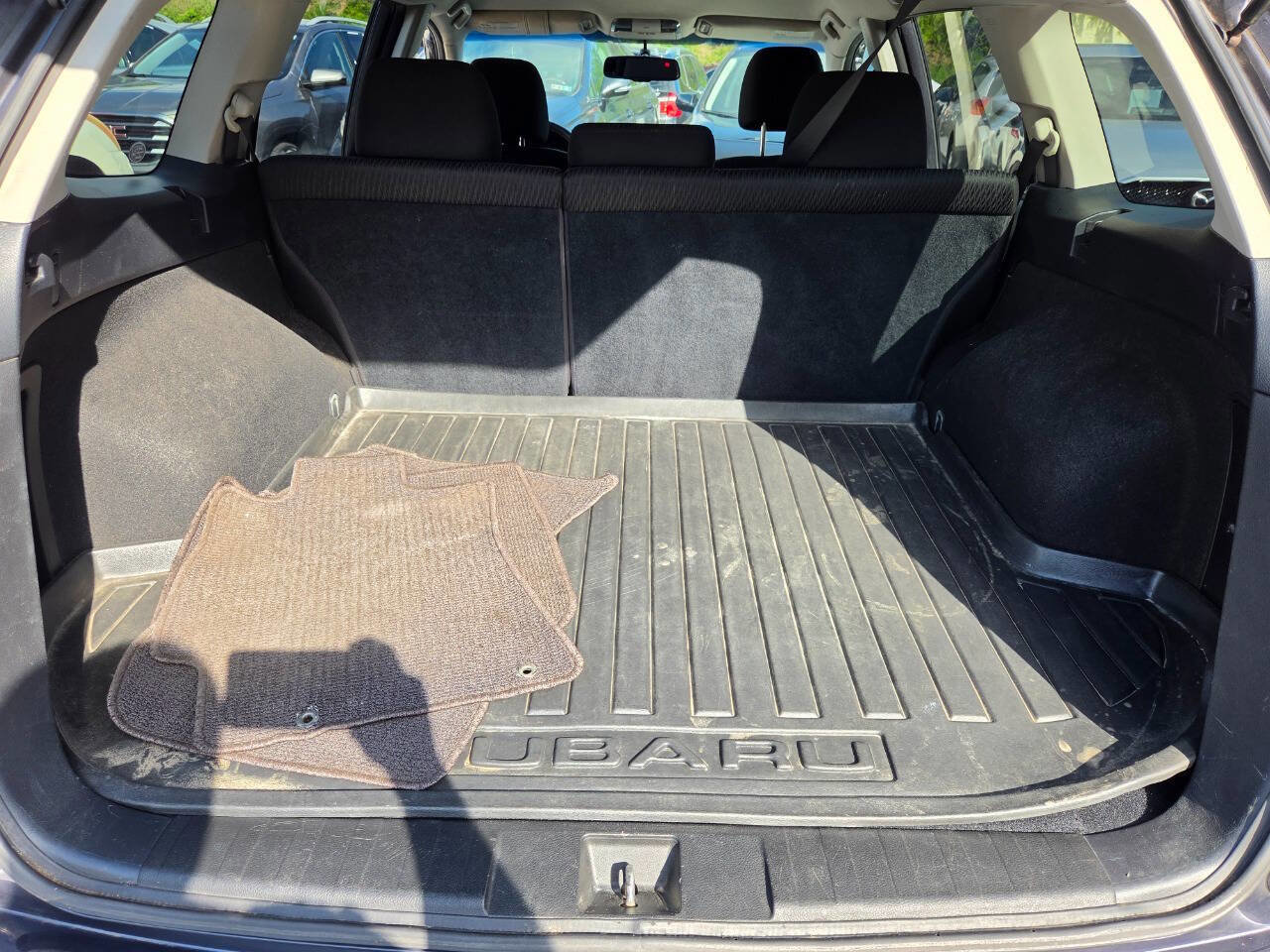 Used 2010 Subaru Outback 2.5i Premium AWD/4WD image 29