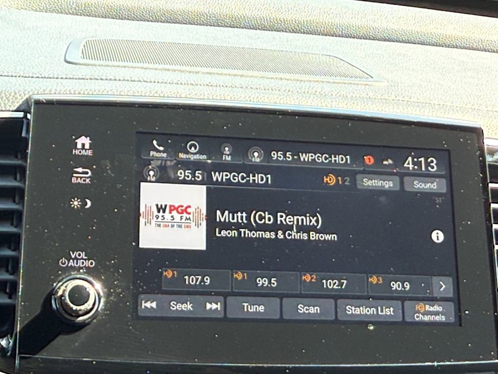 Used 2022 Honda Passport Elite image 13