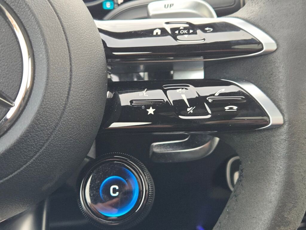 Used 2024 Mercedes-Benz GLA 35 AMG 4MATIC image 33