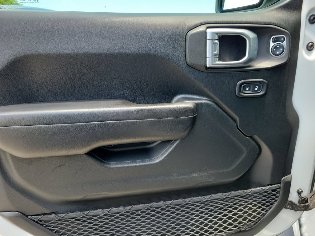 Used 2019 Jeep Wrangler Rubicon AWD/4WD image 15