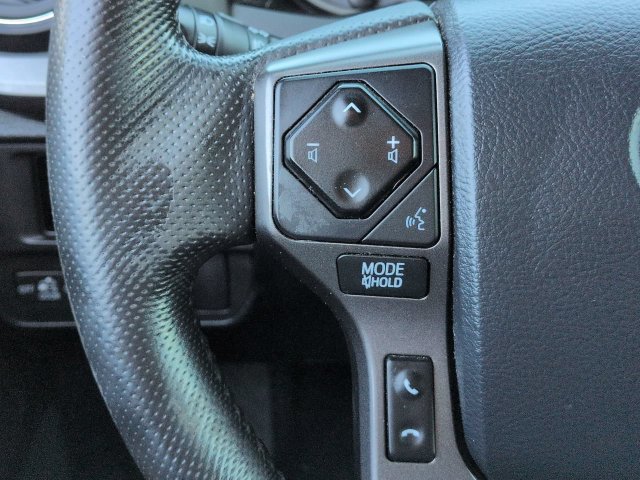 Used 2016 Toyota Tacoma TRD Sport w/ Towing Package RWD image 31