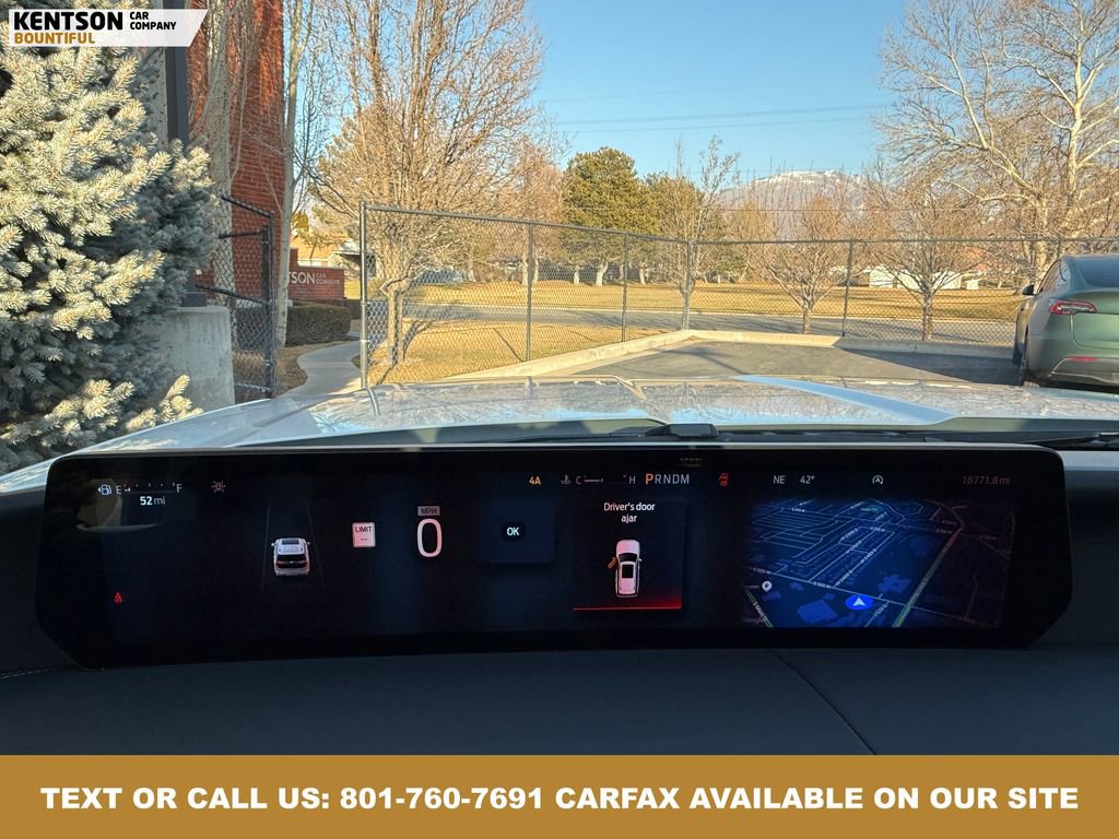 Used 2025 Ford Expedition Max Platinum image 15