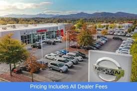 Used 2024 Chevrolet Silverado 1500 LT AWD/4WD image 10