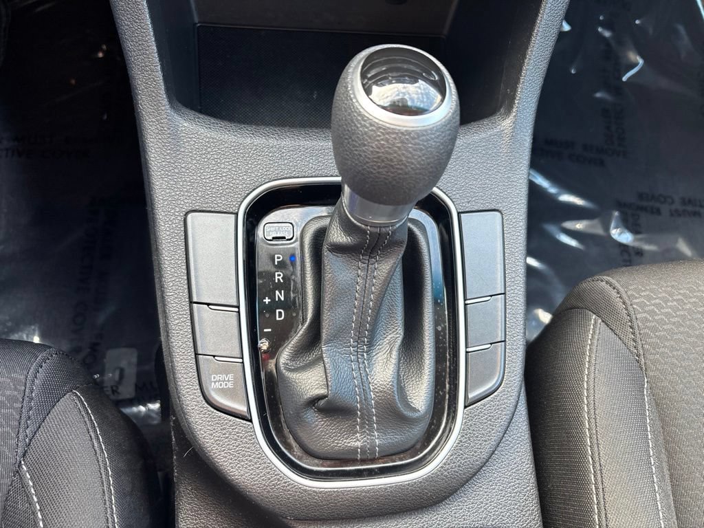 Used 2019 Hyundai Elantra GT FWD image 20