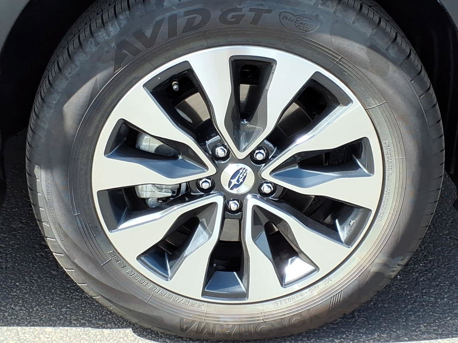 Used 2025 Subaru Outback Limited XT AWD/4WD image 9