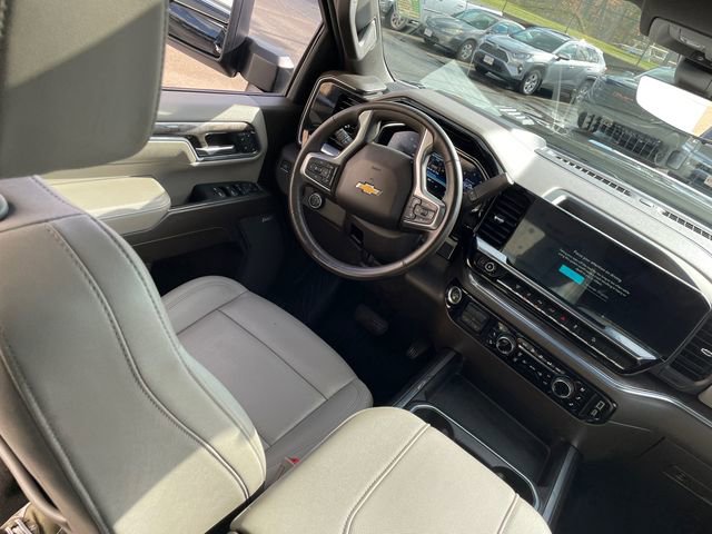 Used 2024 Chevrolet Silverado 2500 LTZ w/ LTZ Premium Package image 23