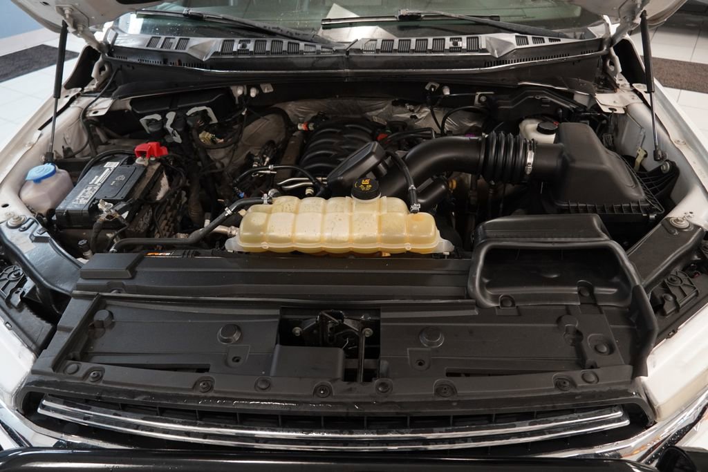 Used 2019 Ford F150 Lariat w/ Trailer Tow Package image 36
