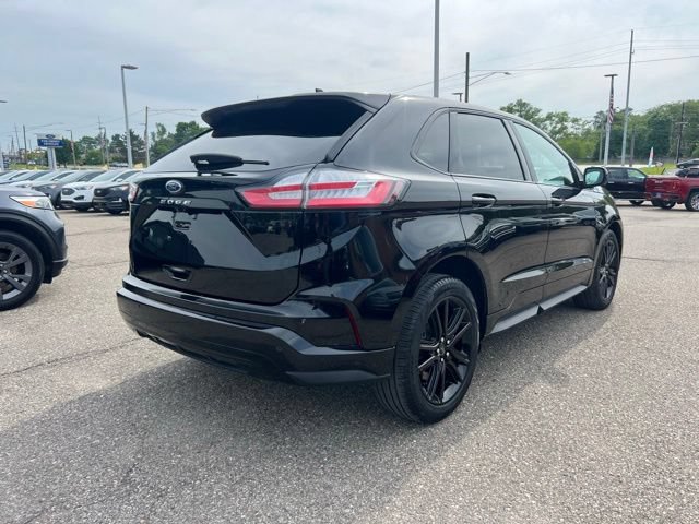 Certified 2024 Ford Edge ST-Line AWD/4WD image 4