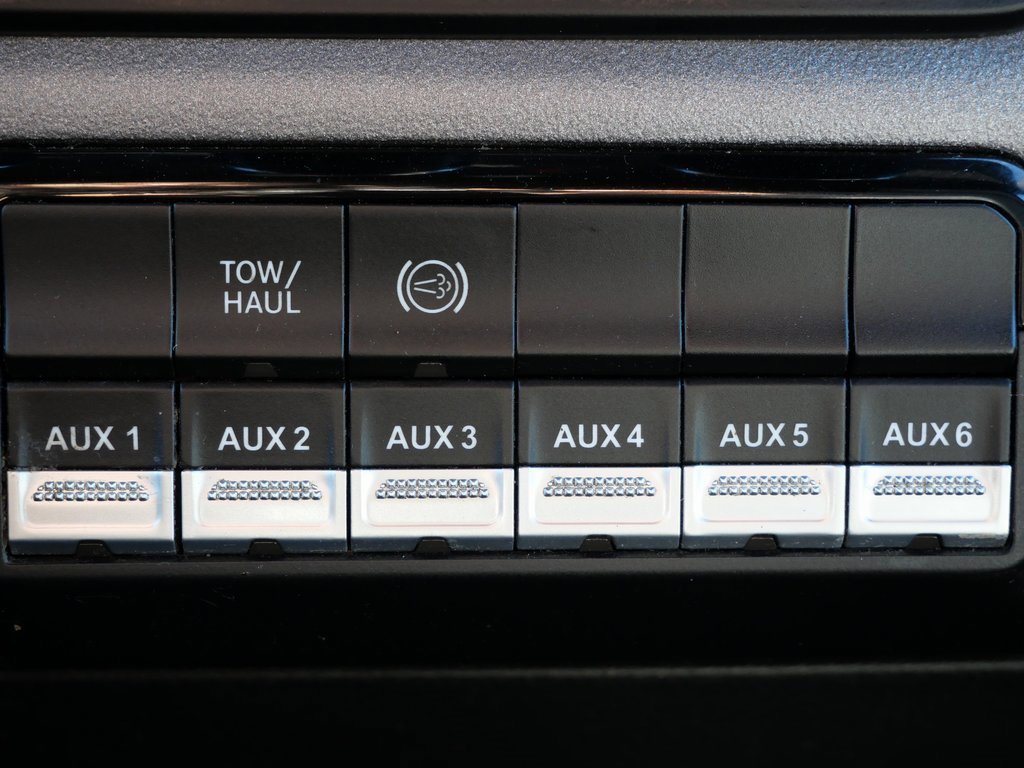 Used 2024 RAM 3500 Tradesman w/ Chrome Appearance Group image 23