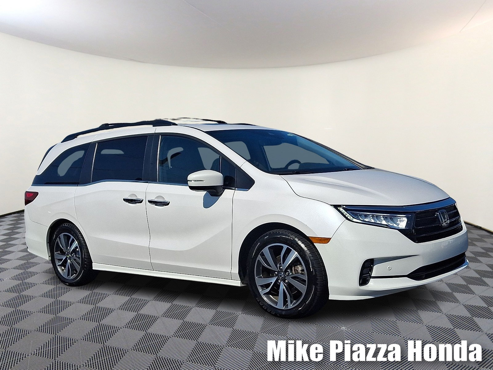 Used 2024 Honda Odyssey Touring