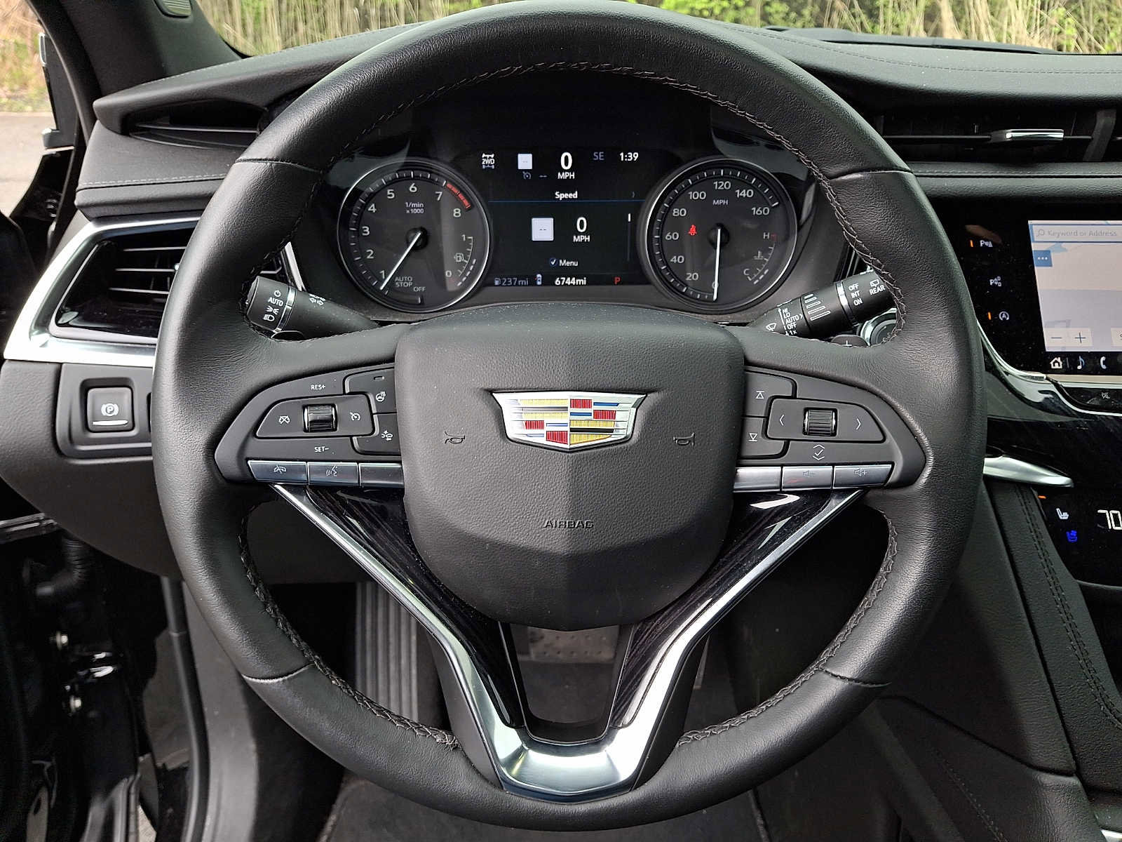 Used 2025 Cadillac XT6 Premium Luxury w/ Technology Package AWD/4WD image 22