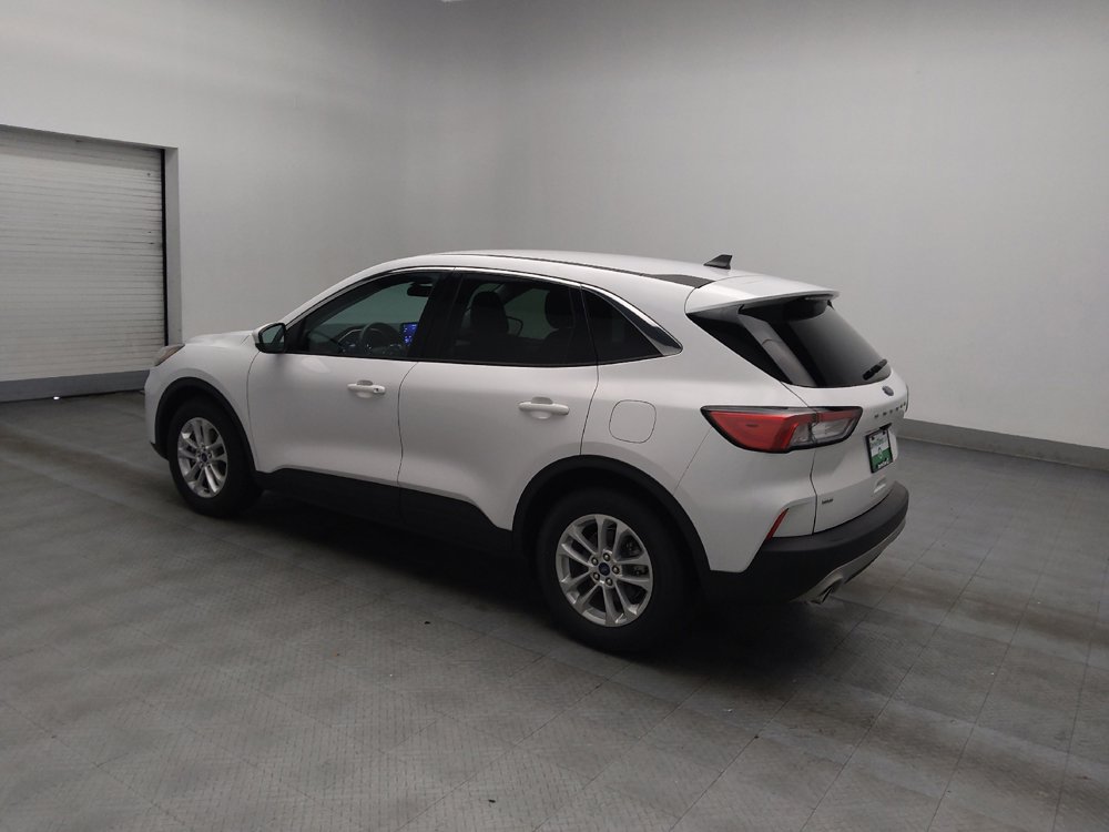 Used 2021 Ford Escape SE image 3