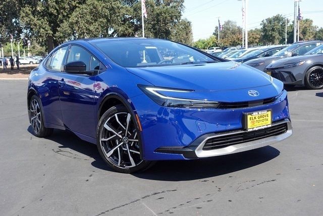 New 2026 Toyota Prius Plug-In Hybrid FWD image 3