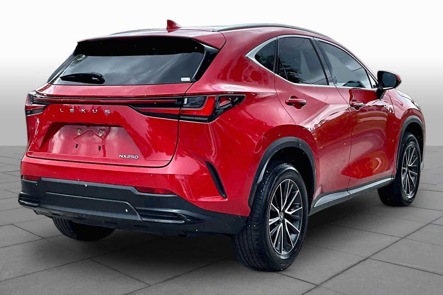 Used 2024 Lexus NX 250 FWD w/ Towing Package (2000 Lbs) image 13