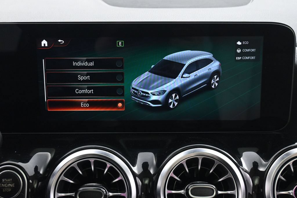 Used 2022 Mercedes-Benz GLA 250 4MATIC w/ Premium Package Lite image 41