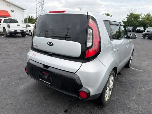 Used 2016 Kia Soul + FWD image 7