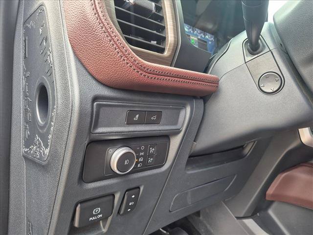 Used 2022 Ford Expedition Max Limited AWD/4WD image 16