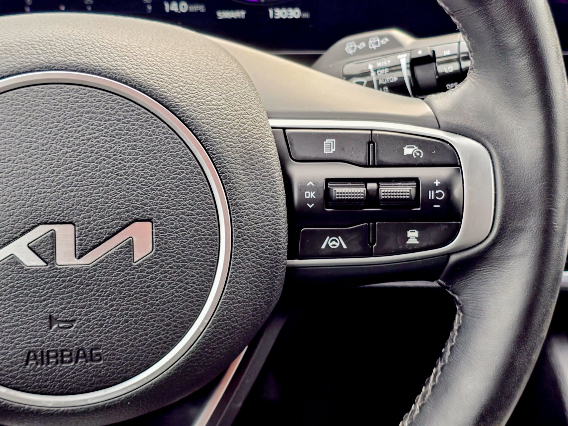 Used 2024 Kia Sportage SX image 33