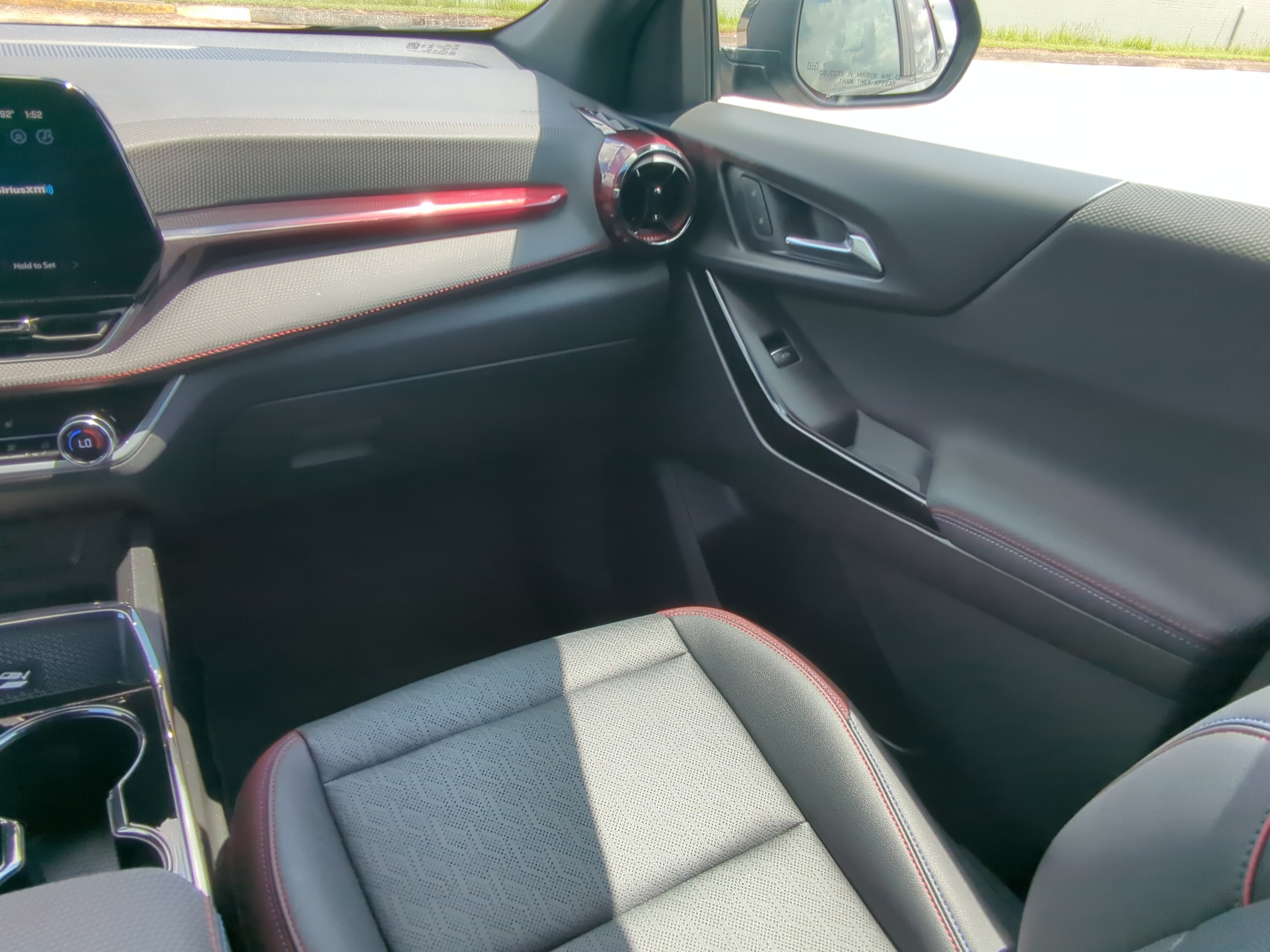 Used 2026 Chevrolet Equinox RS FWD image 15