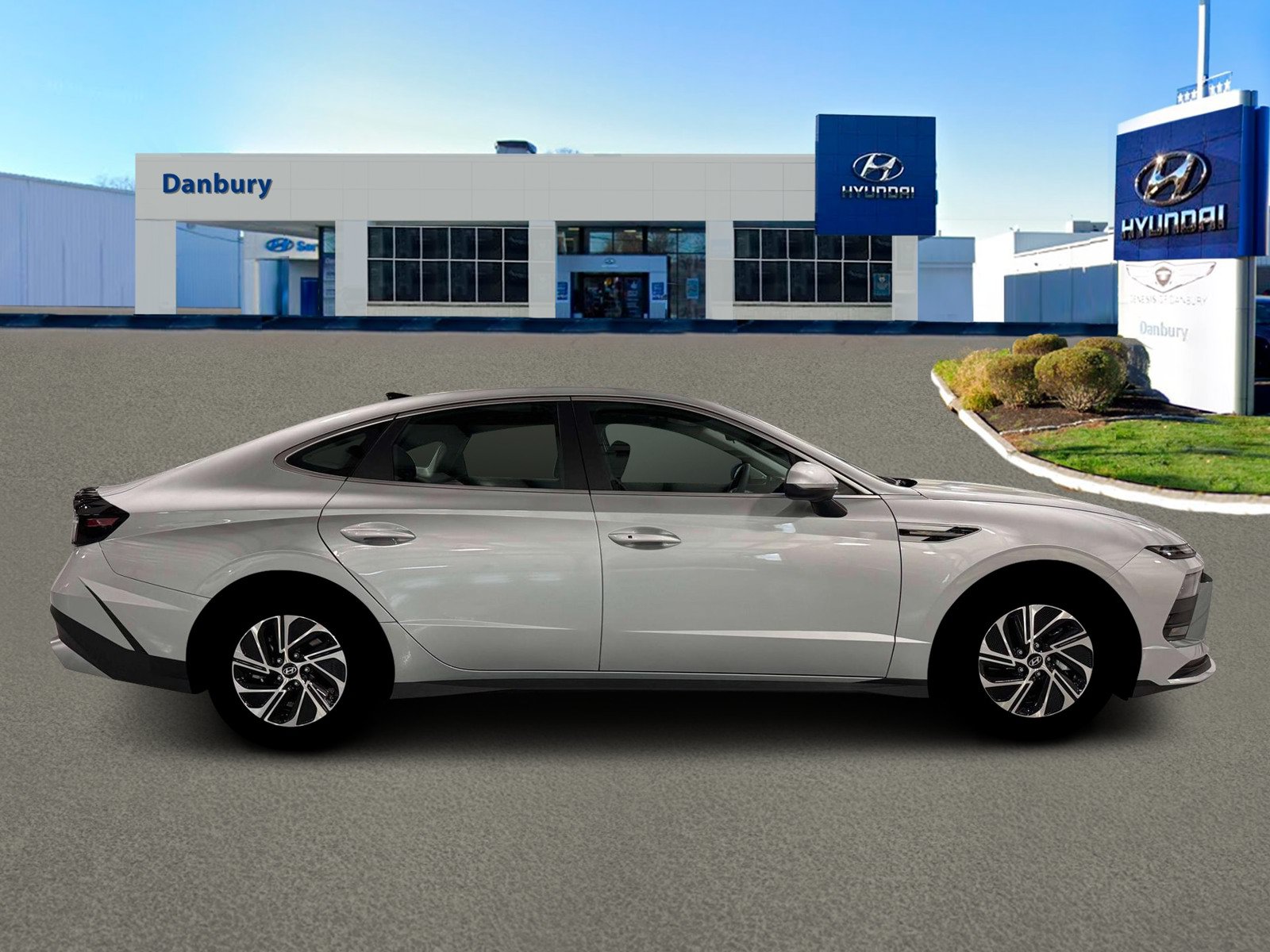 New 2026 Hyundai Sonata Blue FWD image 9