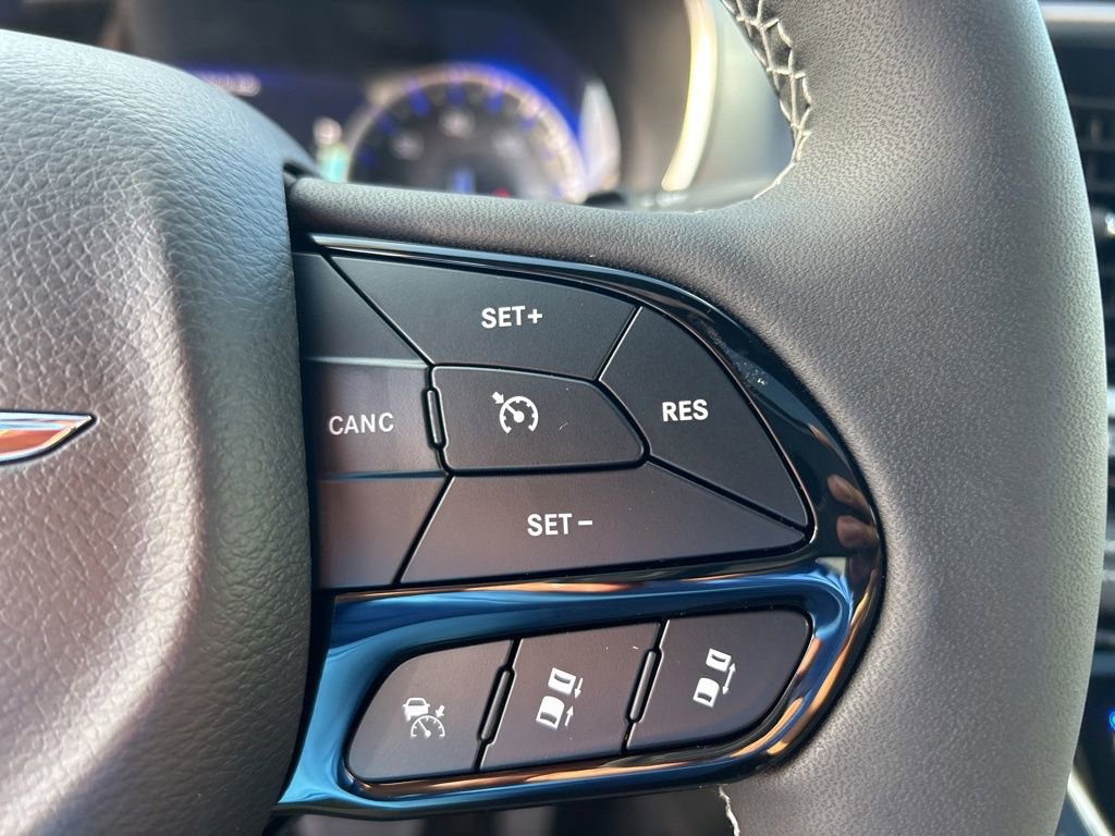 New 2025 Chrysler Pacifica Limited FWD image 46