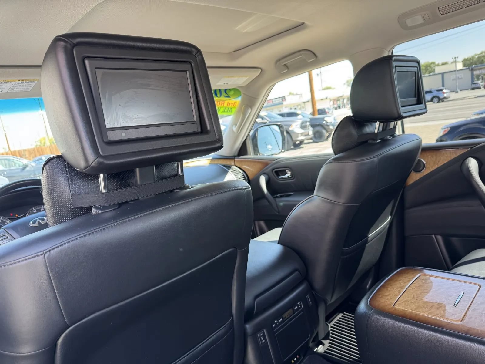 Used 2012 INFINITI QX56 4WD w/ Theater Pkg image 38