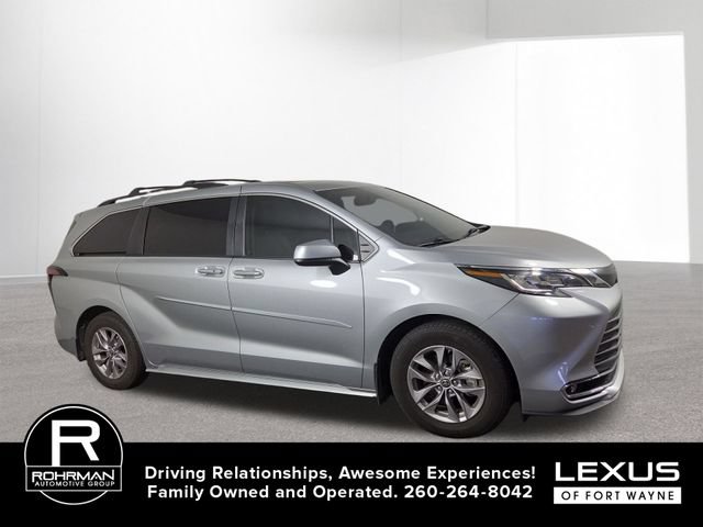 Used 2022 Toyota Sienna XLE FWD image 6